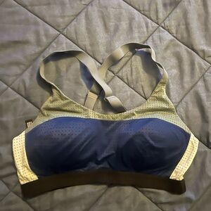 Bundle 10 sport bra 34c